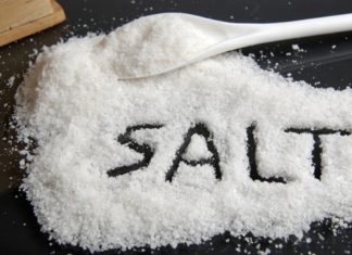 Tác dụng của muối trong nuôi cá cảnh